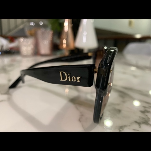 DIOR Bon Voyage L4ILF sunglasses in black - Picture 4 of 5